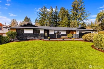1206 Chambers St , Steilacoom, WA 98388