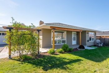26 Crest Dr , Ephrata, WA 98823