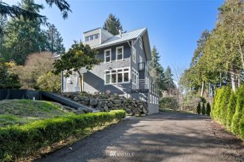 6564 NE Maple Street , Bainbridge Island, WA 98110