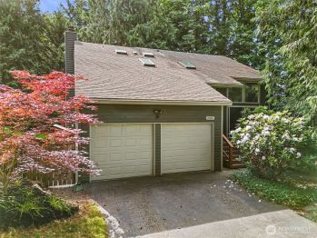 17627 17th Drive SE, Bothell, WA 98012-6403