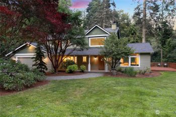 29152 Gamble Place NE, Kingston, WA 98346