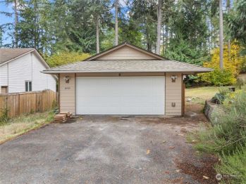 18723 Sylvan Dell Court SE, Yelm, WA 98597