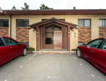51 NW Columbia Drive #205, Oak Harbor, WA 98277
