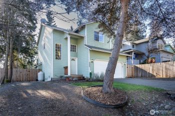 6585 NE Prospect Street , Suquamish, WA 98392