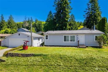 5612 NE Meadow Road , Kingston, WA 98346