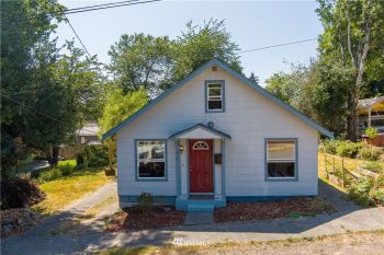 1915 10 Street , Bremerton, WA 98337
