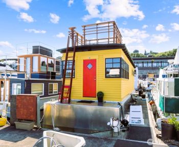 2040 Westlake Avenue N #17, Seattle, WA 98109