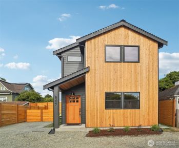 8227 Latona Avenue NE, Seattle, WA 98115