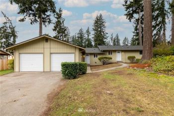 12120 12122 108th Avenue Ct E, Puyallup, WA 98373