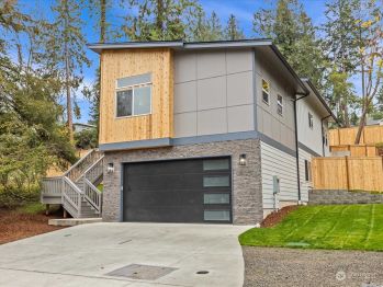 1920 Starling Street , Steilacoom, WA 98388