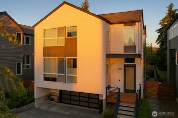 9208 11th Avenue NW, Seattle, WA 98117