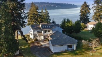 5380 S East Harbor Road , Freeland, WA 98249