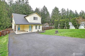 922 Dolphin Street , Camano Island, WA 98282