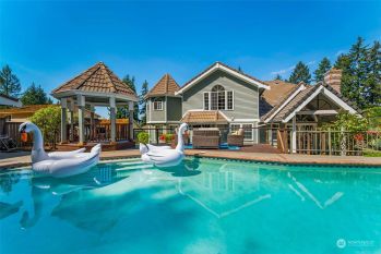 400 Keach Loop , Steilacoom, WA 98388