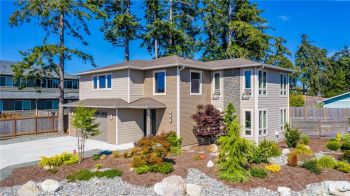 1184 Ridgeway Drive , Oak Harbor, WA 98277