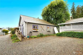 10671 NE West Kingston Road , Kingston, WA 98346