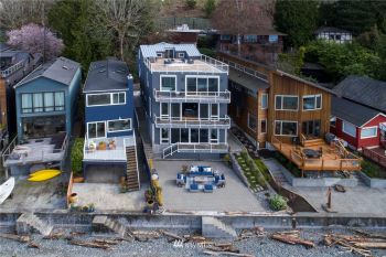 6021 Beach Drive SW, Seattle, WA 98136