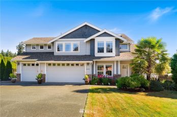 22573 24th Avenue W, Brier, WA 98036