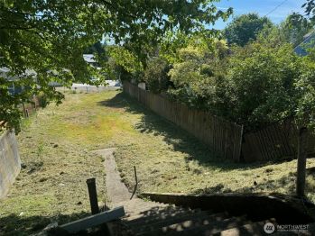826 Chester Avenue , Bremerton, WA 98337