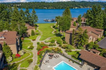 17498 NE 40th Place #I-1, Redmond, WA 98052