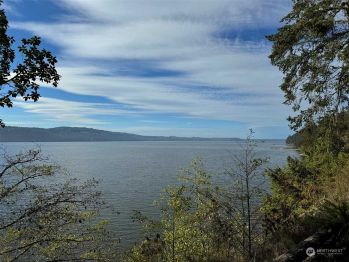 795 E Sequim Bay Road , Sequim, WA 98382