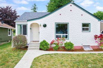 1015 Hewitt Avenue , Bremerton, WA 98337