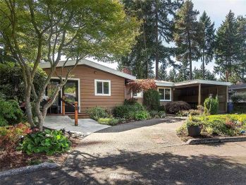 215 N 168th Street , Shoreline, WA 98133