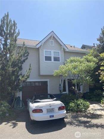 2725 S Irving Street , Seattle, WA 98144