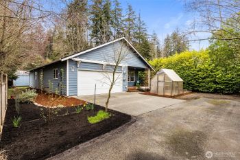 26248 Barrett Road NE, Kingston, WA 98346