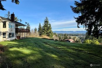 518 Waynes Ridge Circle , Camano Island, WA 98282