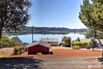 191 E Midway Lane , Shelton, WA 98584