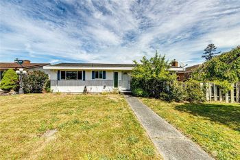 1823 E 5th Street , Port Angeles, WA 98362