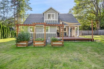 20912 Jefferson Beach Road NE, Kingston, WA 98346