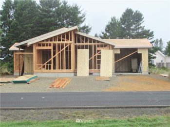 681 Pt Brown Avenue SW, Ocean Shores, WA 98569