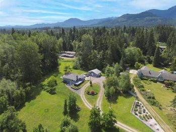 1303 S Golf Course Road , Port Angeles, WA 98362
