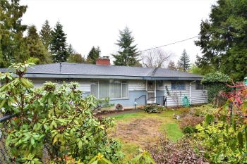 3242 S 164th Street , SeaTac, WA 98188-3036