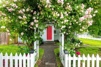 1011 SW Glenmont Court , Oak Harbor, WA 98277