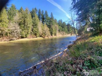 16916 Holly Street SE, Yelm, WA 98597