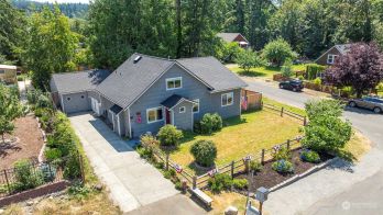 502 Champion Street , Steilacoom, WA 98388