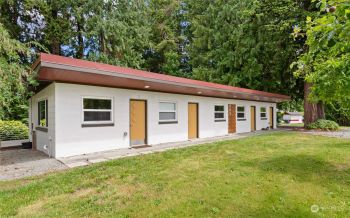 686 W North Camano Drive , Camano Island, WA 98282