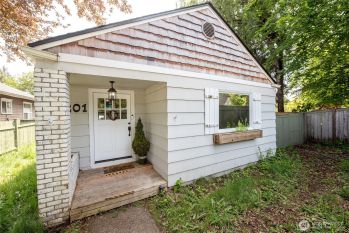 201 W Alder Street , Shelton, WA 98584