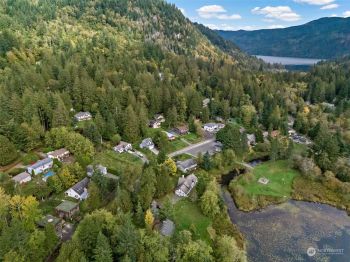 2996 Brook Lane , Sedro Woolley, WA 98284