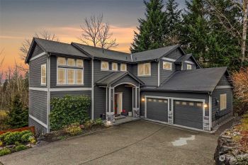 7105 119th Court SE, Newcastle, WA 98056