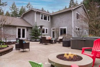 1126 Neah Drive , Fox Island, WA 98333