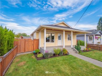 262 N Edith Street , Buckley, WA 98321-8036