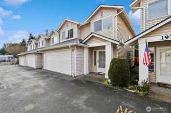 19718 76th Avenue W #C, Lynnwood, WA 98036