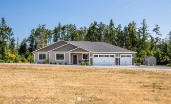 90 Parkway Heights , Port Angeles, WA 98362