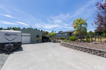 60 Klahhane Road , Sequim, WA 98382