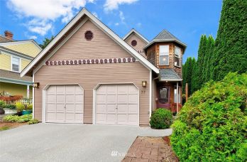 77 Pine Avenue , Snohomish, WA 98290