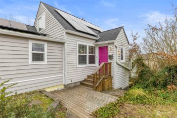 1914 13th Street , Bremerton, WA 98337